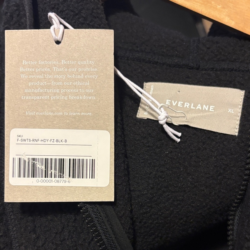 Everlane The Renew Fleece black hooded Women's Jacket zip large NWT - Picture 5 of 6